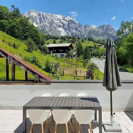 In Dienten Near Gabuehel Lift, Cleaning Included Apartmán
